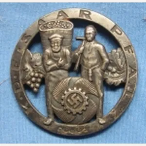 German WWII Kraft Durch Freude Tinnie, Wine District