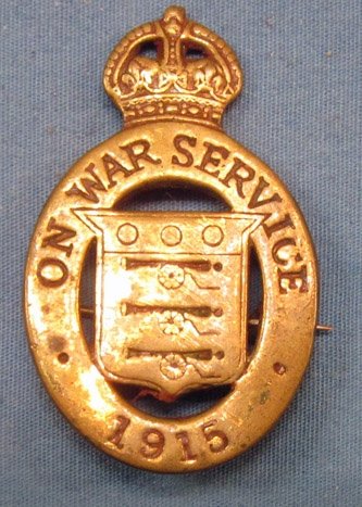 British WWI On War Service 1915 Badge — image 2