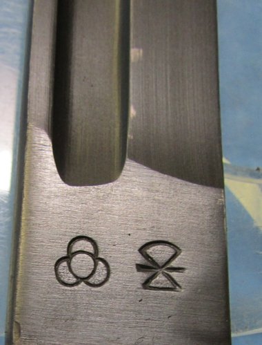  Japanese WWII Type 30 Bayonet Nagoya Hourglass, With Leather Frog — image 5