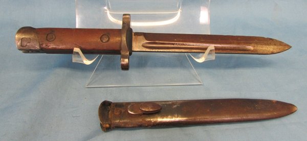  Italian WWII M1938 Fixed Blade Cacarno Bayonet — image 5