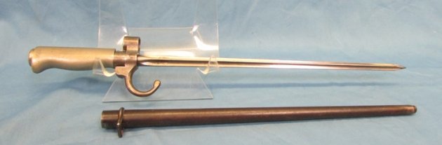  French WWI, Polish Marked 1886/1916 Lebel Bayonet, 1st Model Grip — image 7