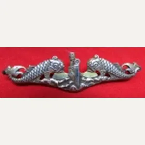 US WWII Navy Submarine Officer Dolphins, NS Meyer, Pinback, Sterling