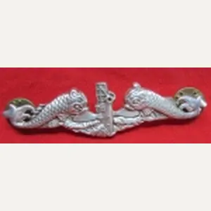 US Korean War-Vietnam Era Submarine Enlisted Dolphins, Sterling, Balfour, Clutchback