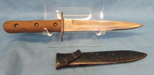  Italian WWII Fighting Knife & Scabbard — image 3