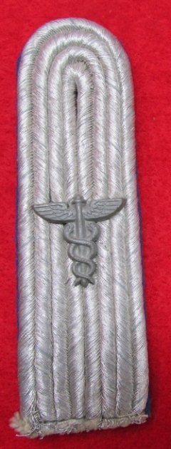 German WWII Army Supply Officer Shoulder Strap, Leutnant — image 2