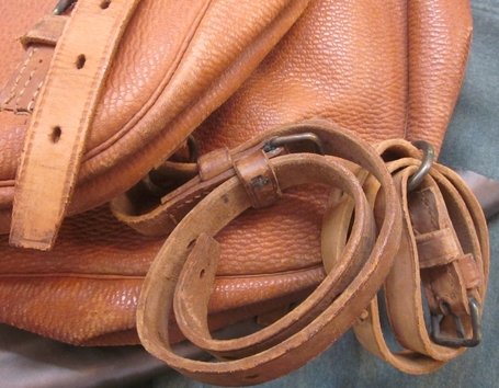 US WWI-WWII, M1904 Leather Saddlebags, Canvas Liners & Two White Canvas Ration Bags, Excellent Condition — image 11