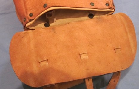 US WWI-WWII, M1904 Leather Saddlebags, Canvas Liners & Two White Canvas Ration Bags, Excellent Condition — image 5