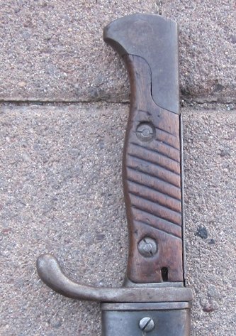 German WWI S98/05 Butcher Bayonet, Mauser Mfg, Filled In Pommel, 1917 — image 5