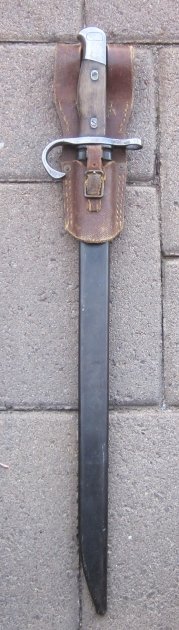 Japanese WWII Type 30 Bayonet & Rubberized Canvas Frog, Kokura Arsenal — image 3
