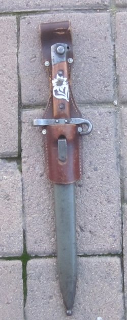 Austrian WWI M1895 NCO Bayonet & Frog, Edelweiss Flower — image 3