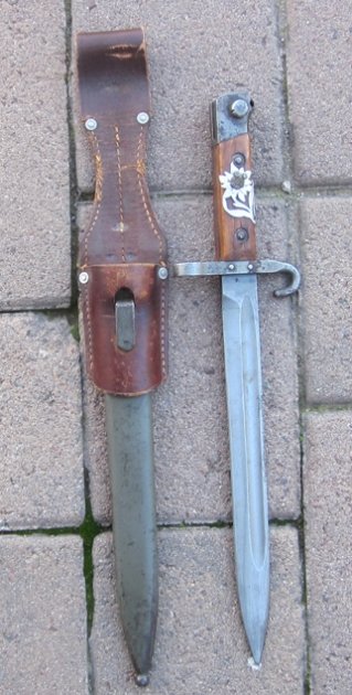 Austrian WWI M1895 NCO Bayonet & Frog, Edelweiss Flower — image 6