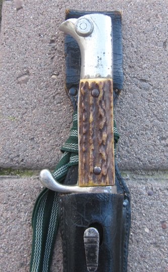 German WWII Heer Double Etched Blade Dress Bayonet, Eickhorn, Geb.Jager Rgt 98 — image 2