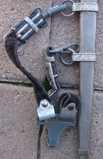 German WWII 2nd Model Luftwaffe Dagger, WKC, Complete, Knot & Hanger — image 5