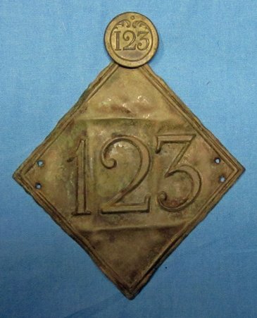 French 1st Empire, 123rd Regiment of the Line, 1810 Shako Plate & Regimental Button, Russian Campaign 1812 — image 2
