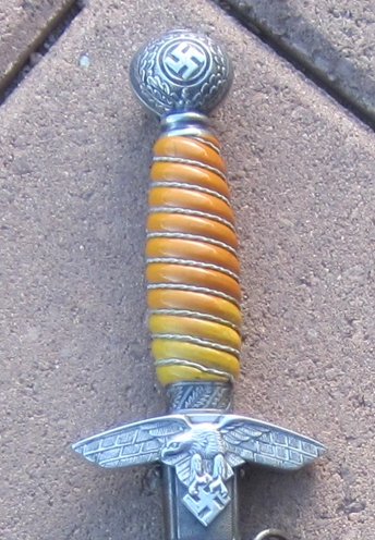 German WWII Luftwaffe 2nd Model Dagger, Eickhorn Mfg — image 2