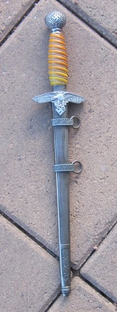 German WWII Luftwaffe 2nd Model Dagger, Eickhorn Mfg — image 3