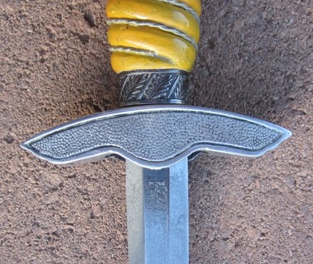 German WWII Luftwaffe 2nd Model Dagger, Eickhorn Mfg — image 6