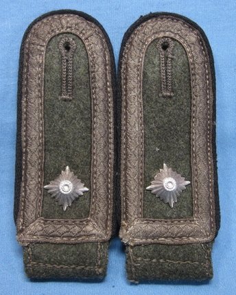German WWII Heer Pioneer Feldwebel Shoulder Straps, Pair — image 2