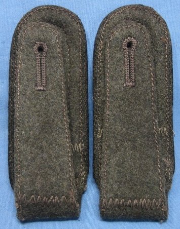 German WWII Heer Pioneer Feldwebel Shoulder Straps, Pair — image 3