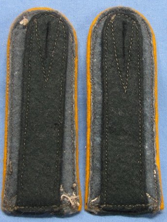 German WWII Heer Cavalry Oberwachtmeister Shoulder Straps, Pair — image 3