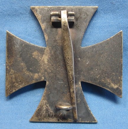 German WWII Iron Cross 1st Class, Pinback — image 3