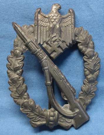 German WWII Infantry Assault Badge, Silver, Wiedmann Mfg. — image 2