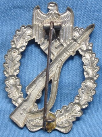 German WWII Infantry Assault Badge, Silver, Hollow Back — image 3