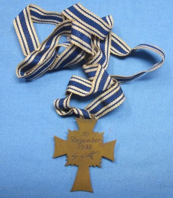 German WWII Mother's Cross, Bronze, Full Ribbon — image 3