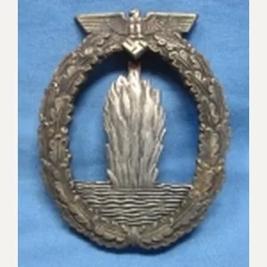 German WWII Kriegsmarine Minesweeper Badge, RK Maker