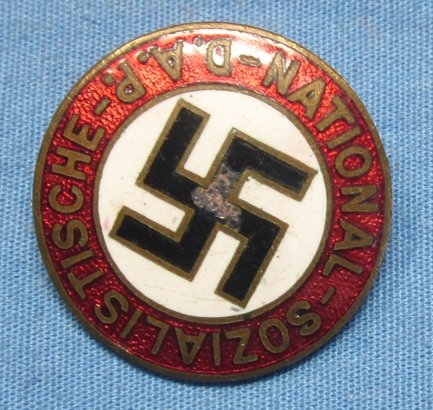German WWII NSDAP Party Badge, Paulmann & Crone, pre RZM — image 2