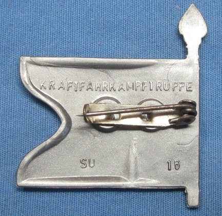 German WWII Flag Tinnie Recon Troops — image 3