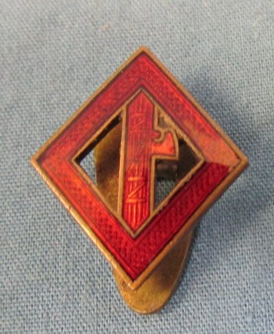  Italian WWII Fascist Enameled Lapel Badge — image 2