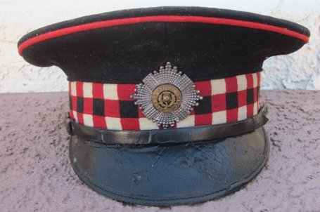 British WWI Identified Visor Hat & Kilmarnock Bonnet, Royal Scots — image 4