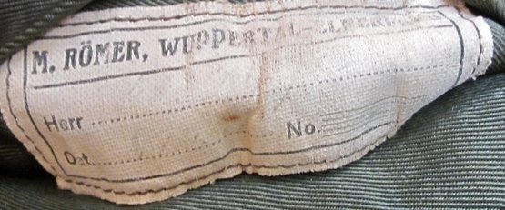 German WWII Heer Administrative Officer Waffenrock, Hauptmann Grade, Black Secondary Color. *MEDALS NOT INCLUDED* — image 11