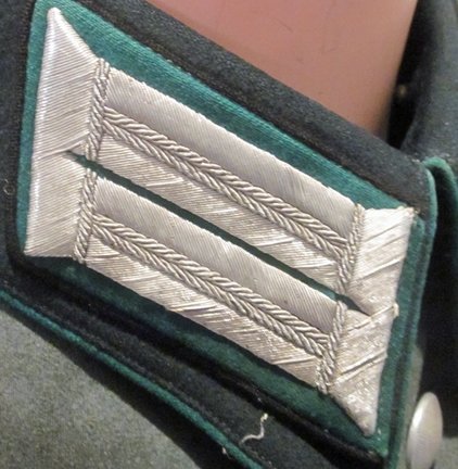 German WWII Heer Administrative Officer Waffenrock, Hauptmann Grade, Black Secondary Color. *MEDALS NOT INCLUDED* — image 7