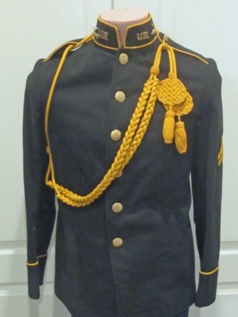 US 1902 Cavalry Enlisted Dress Uniform Set, Hat, Coat, Mounted Trousers, A Troop, 1st Cavalry — image 9
