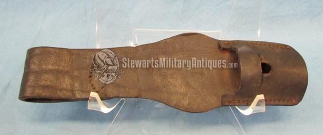  Italian WWII Green Leather Bayonet Frog — image 2