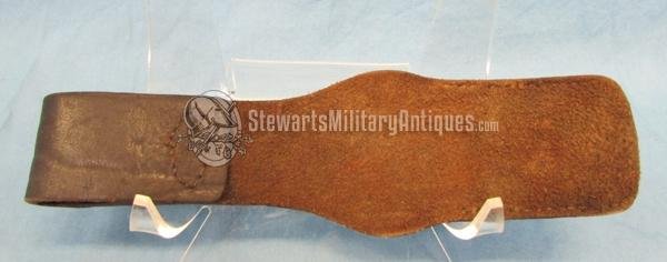  Italian WWII Green Leather Bayonet Frog — image 3