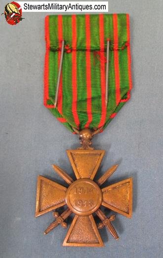  French WWI Croix de Guerre 1914-1918 & Calendar — image 4