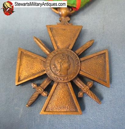  French WWI Croix de Guerre 1914-1918 & Calendar — image 5