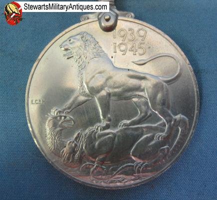  British WWII War Medal & Ribbon — image 2