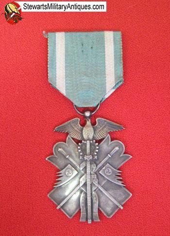  Japanese Pre WWII Order of the Golden Kite, 7th  Class — image 3