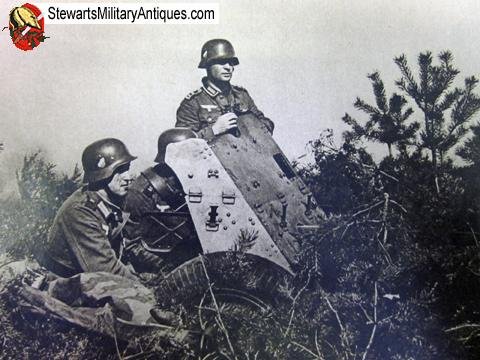  Japanese WWII Asahigraph Magazine, Sept.28.1938 — image 4