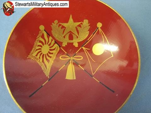  Japanese Meiji Era Imperial Guard Lacquered Wood Sake Cup, Crossed Flags — image 2