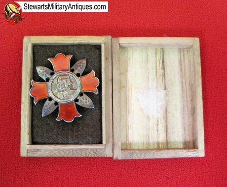  Japanese WWII Military Wound Badge, Sen'Sho, Cased  — image 4