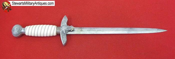  German Post WWII Early Replica Luftwaffe Dagger — image 4