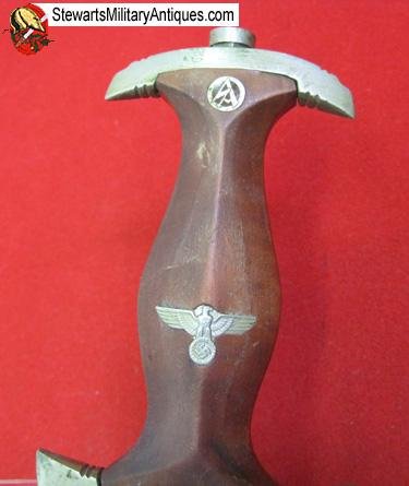   German WWII M1933 SA Dagger, E.Pack & Sohn — image 6