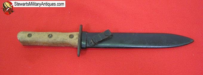  Italian WWII Fighting Knive — image 2