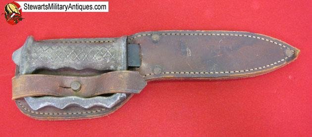  New Zealand WWII Fighting Knife & Scabbard — image 2