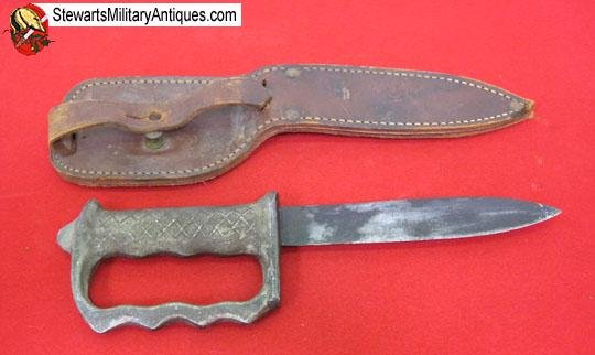  New Zealand WWII Fighting Knife & Scabbard — image 4
